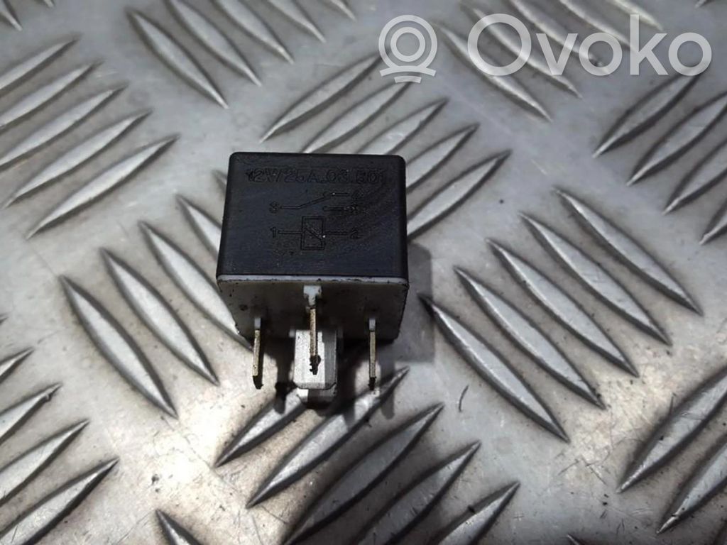 Alte relee   12V25A03501,12V25A03501,12V25A03501