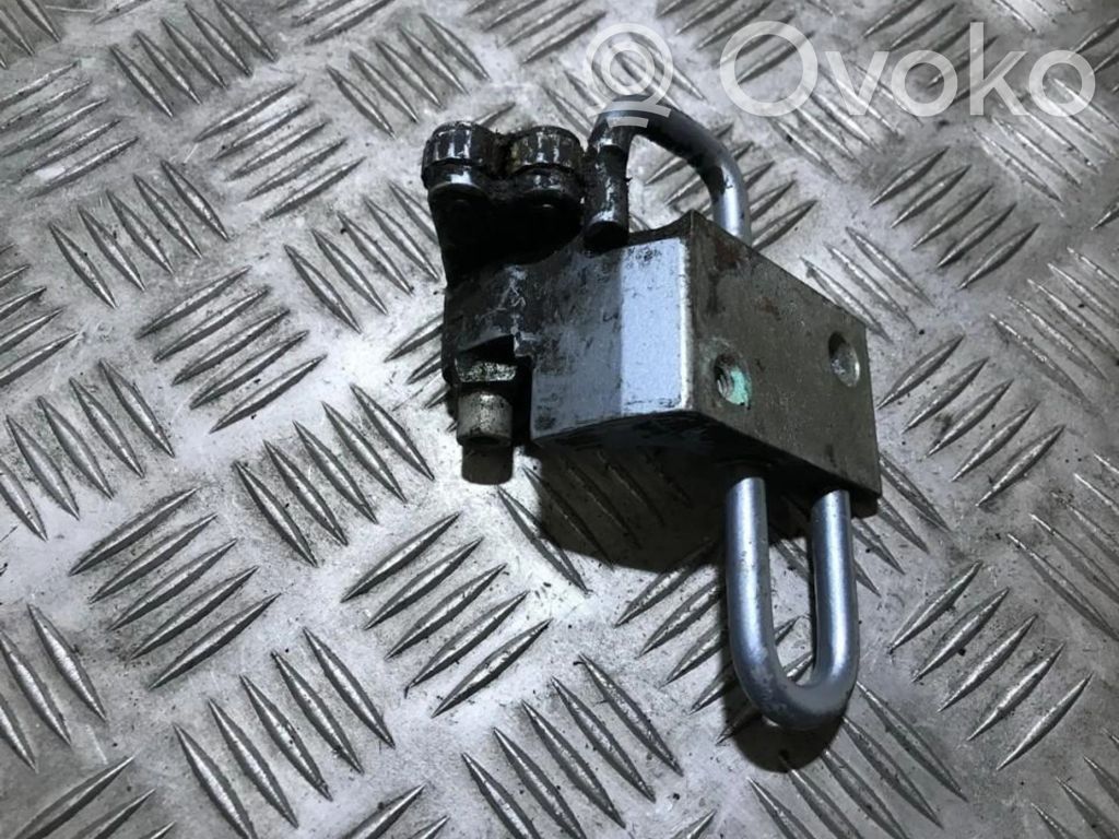 Bisagra inferior de la puerta trasera   3C4833411,3C4833411
