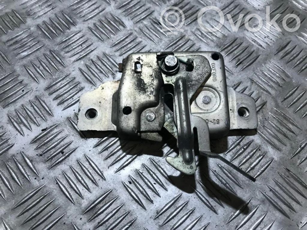 Renault Clio III Încuietoare capotă 