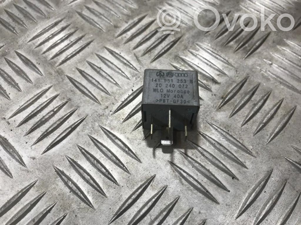 Otros relés   141951253B,20240072,141951253B,20240072