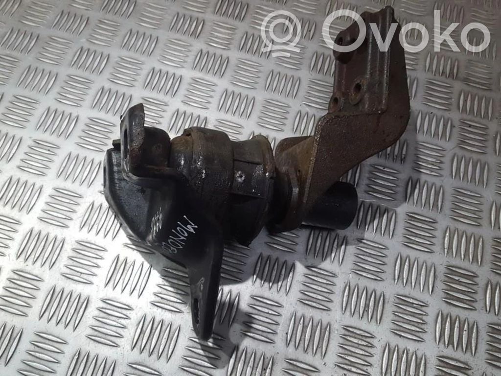 Ford Mondeo Mk III Wspornik / Mocowanie silnika 