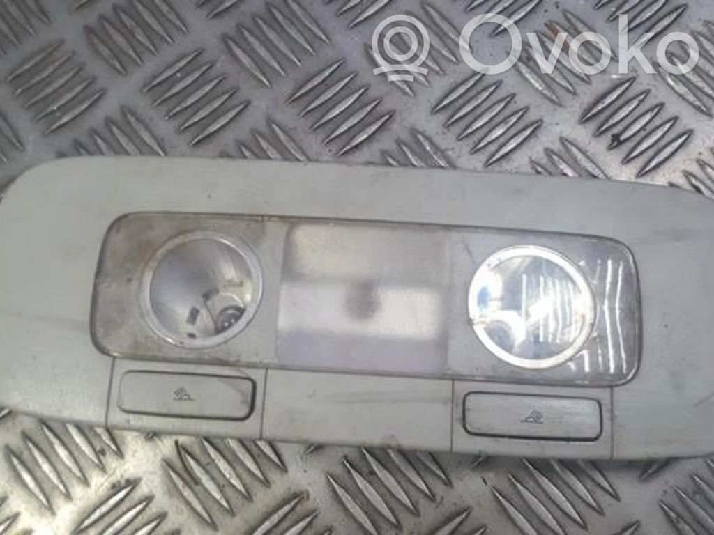 Volkswagen Golf V Illuminazione sedili posteriori 