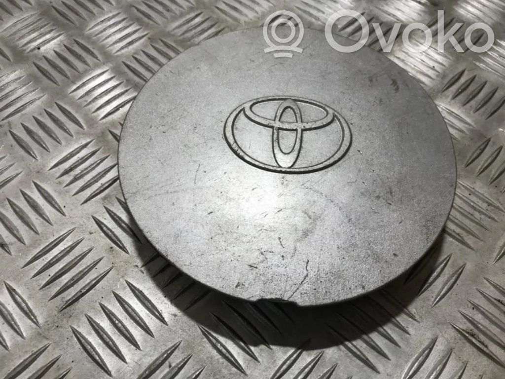 Toyota Camry Original wheel cap 