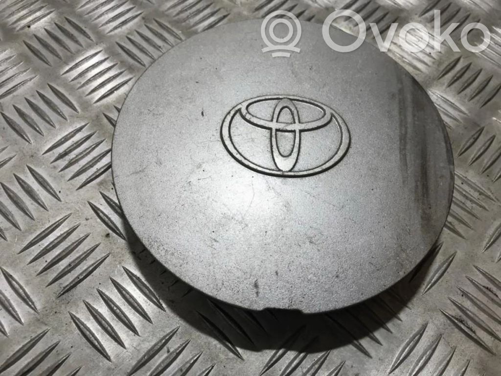 Toyota Camry Original wheel cap 
