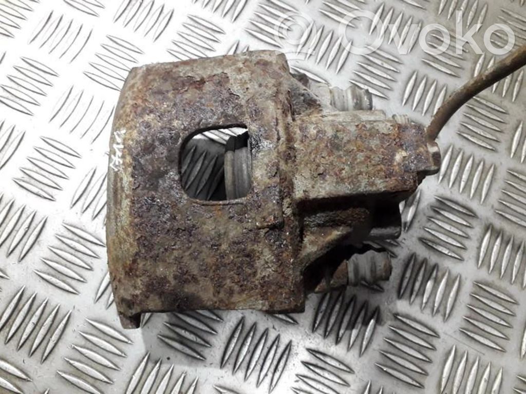 Caliper de freno delantero