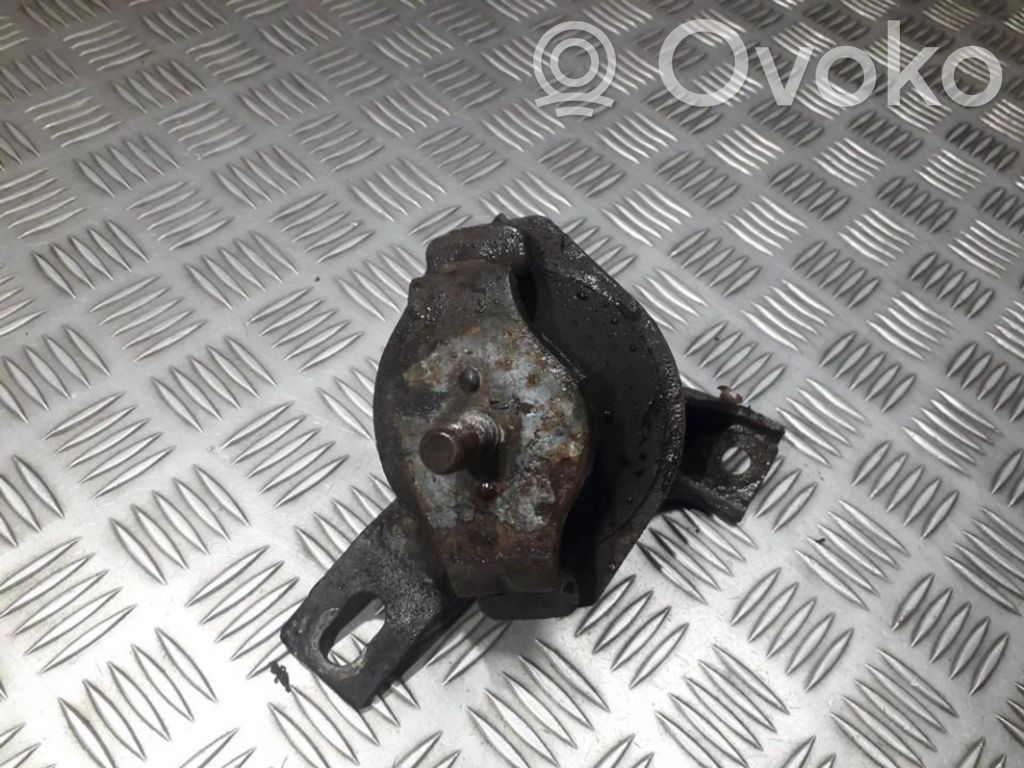 Mitsubishi Outlander Engine mount bracket 