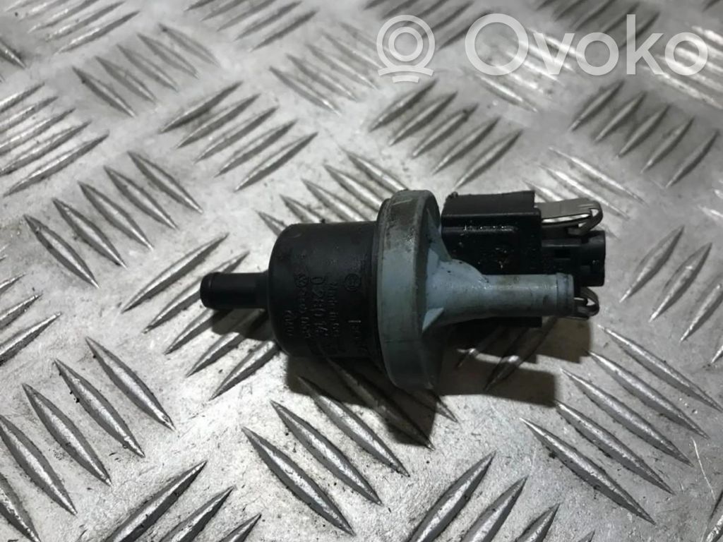 Volkswagen Polo III 6N 6N2 6NF Tyhjiöventtiili
