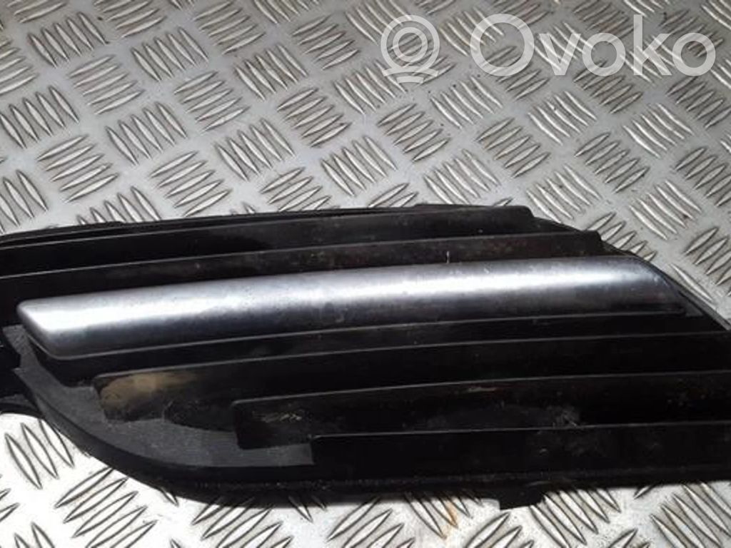 Nissan Almera Tino Griglia anteriore 