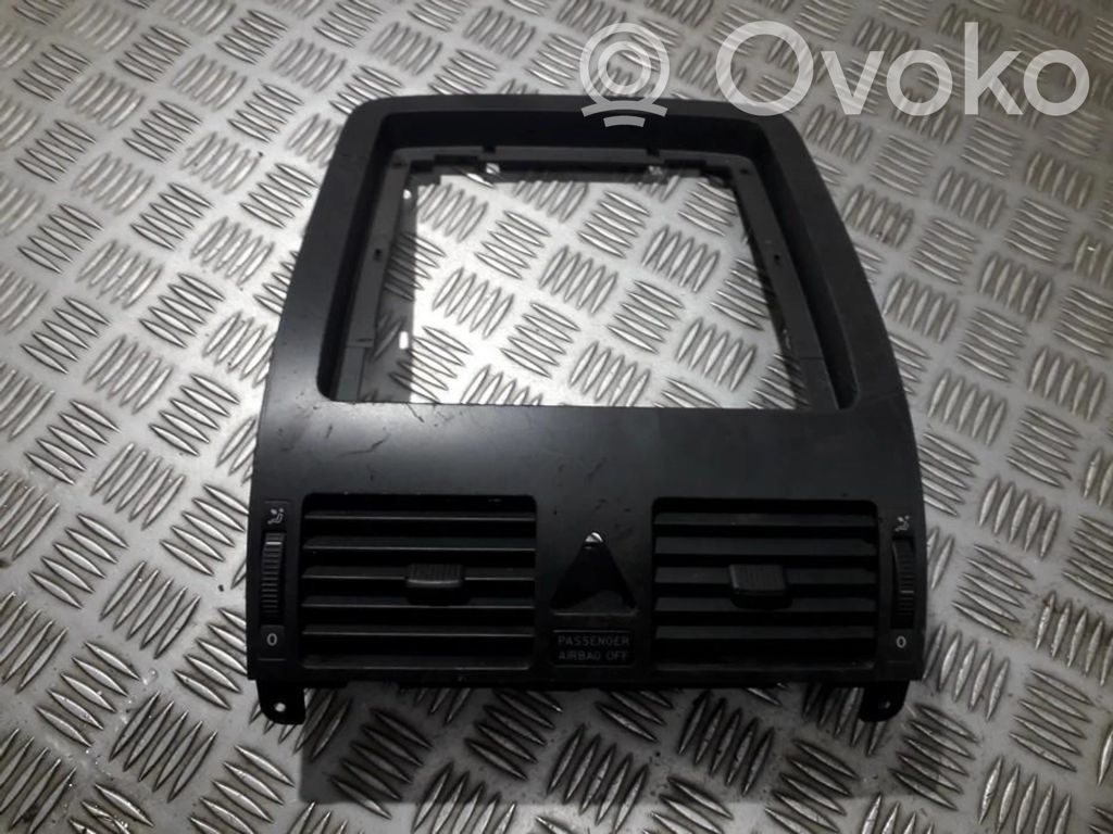 Volkswagen Touran I Grille d'aération centrale 