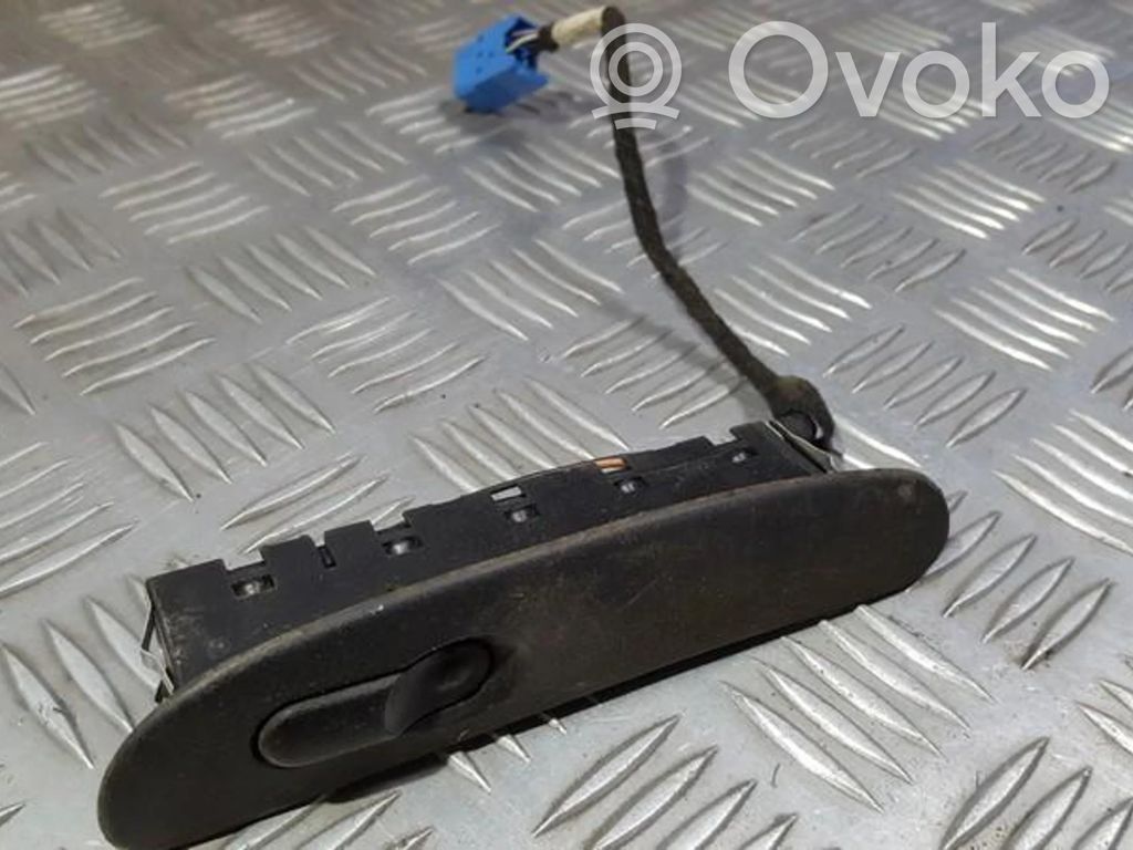 Opel Vectra B Interruttore di controllo dell’alzacristalli elettrico 