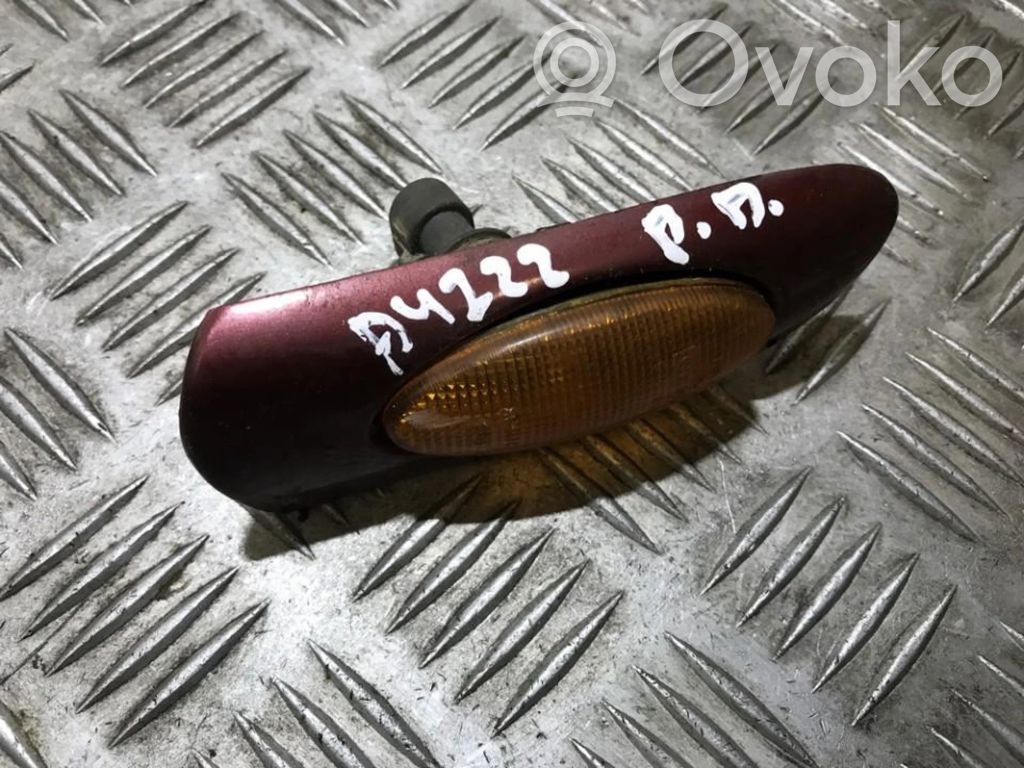 Opel Vectra B Semnalizator bară față 