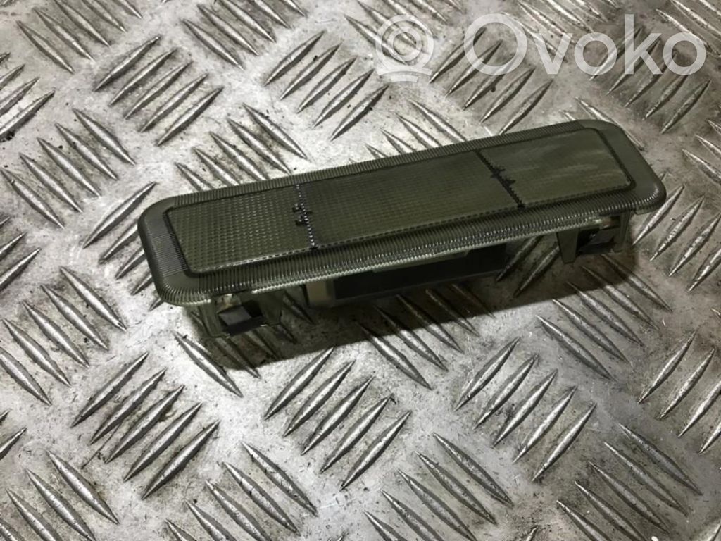 Opel Vectra B Etuistuimen valo