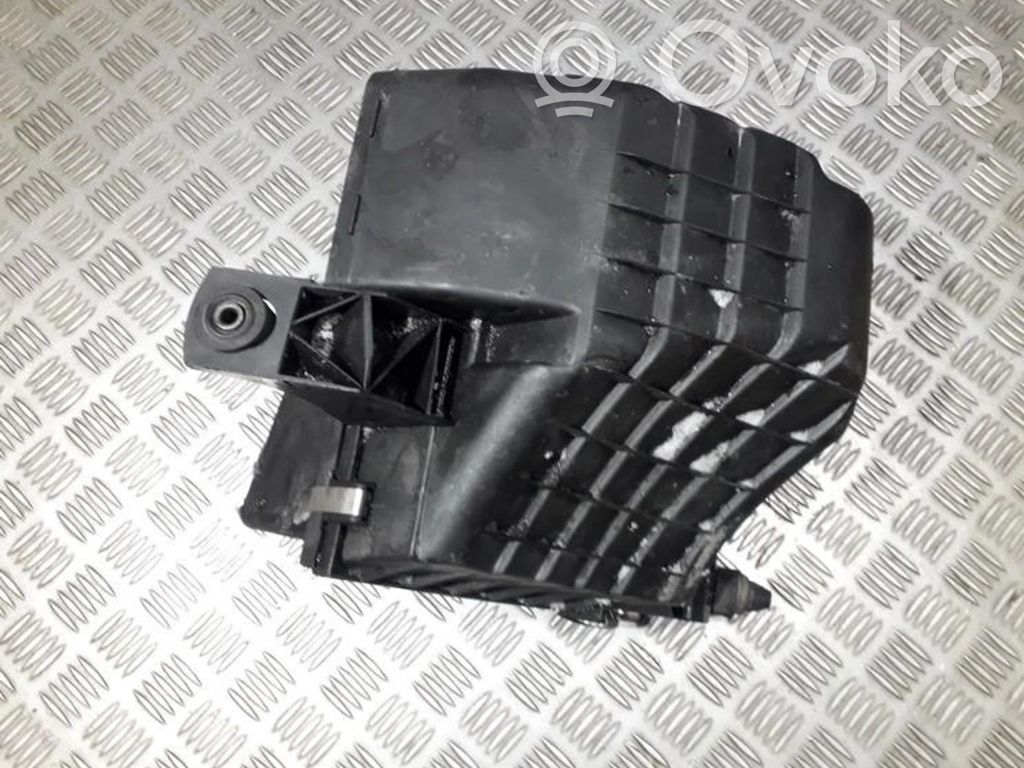 Volkswagen PASSAT B5 Luftfilterkasten 