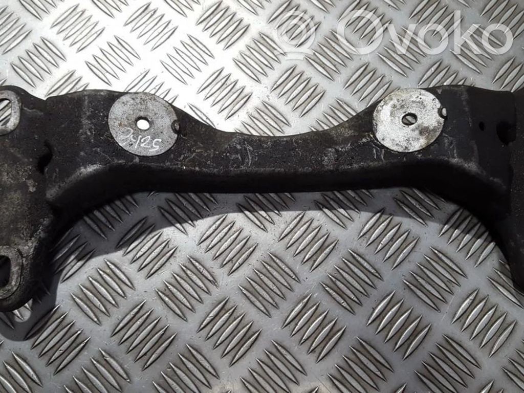 BMW 1 E81 E87 Engine mounting bracket 