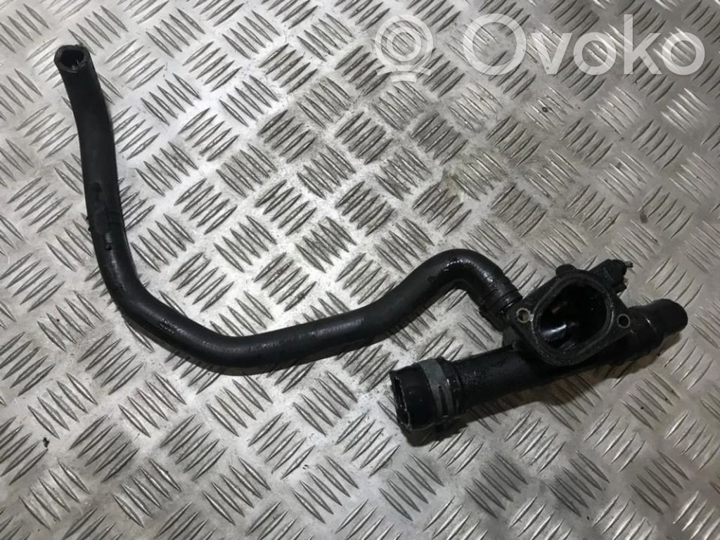 Volkswagen Golf IV Tubo flessibile del liquido di raffreddamento del motore