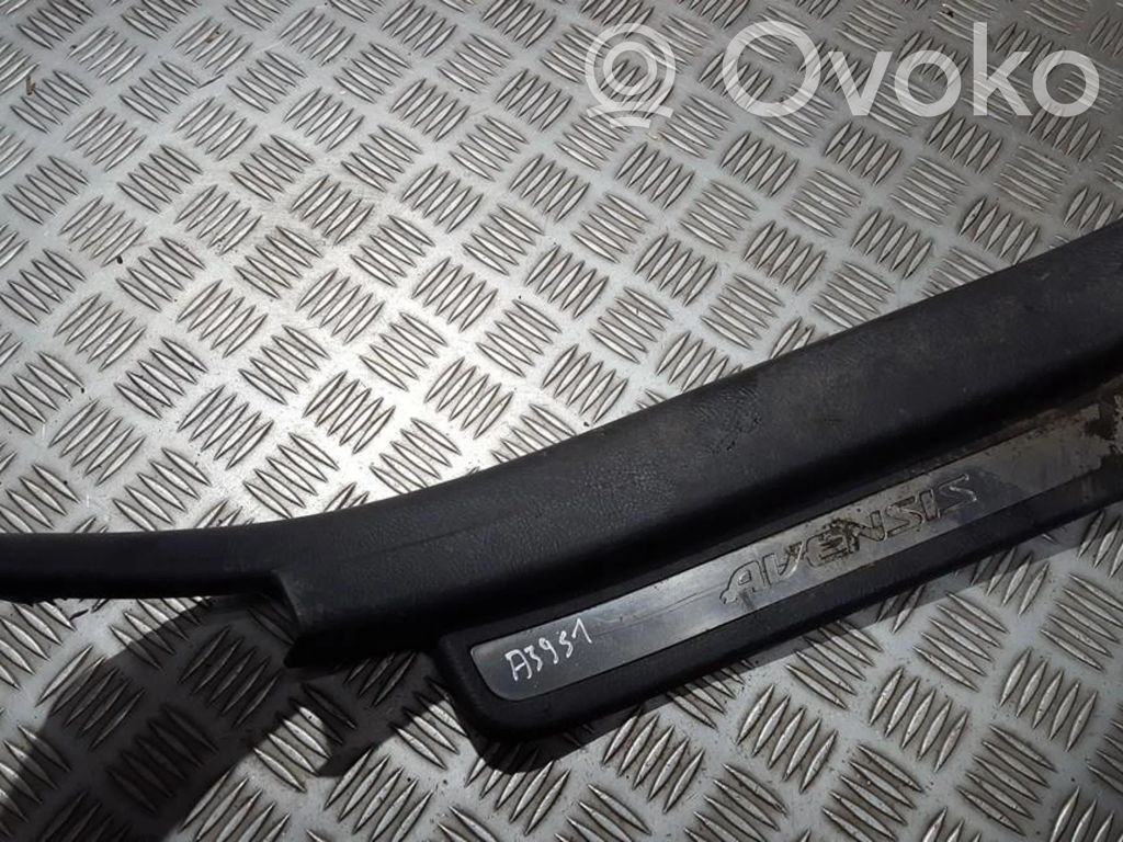 Toyota Avensis T250 Capac prag spate 
