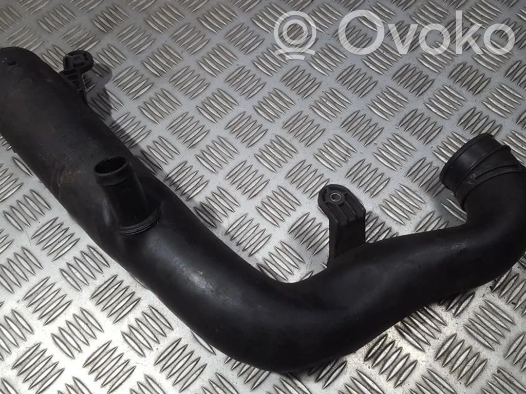 Volkswagen PASSAT B6 Tubo flessibile intercooler