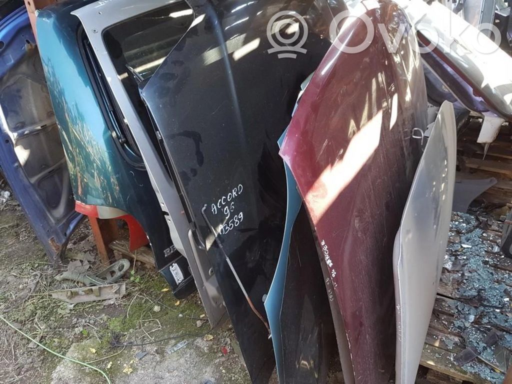 Renault Clio III Couvercle, capot moteur