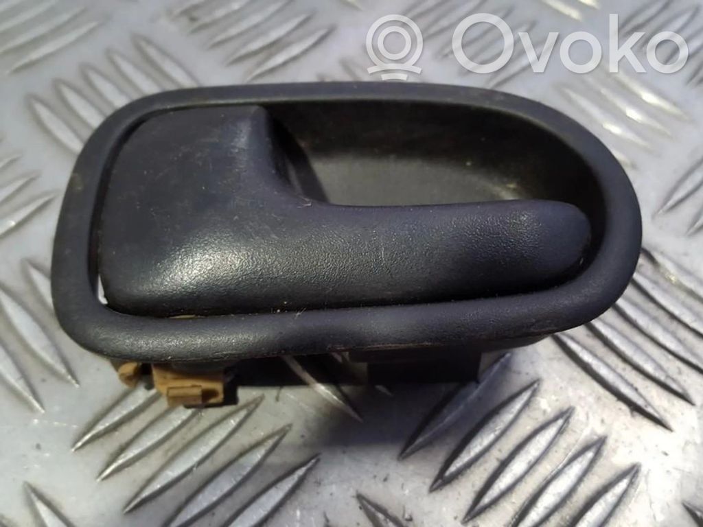 Manecilla interna puerta trasera   DH221,DH221