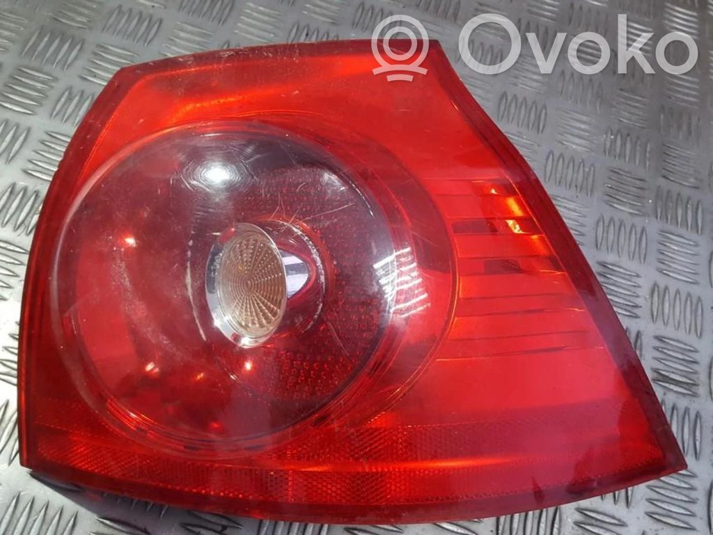 Volkswagen Golf V Luci posteriori 