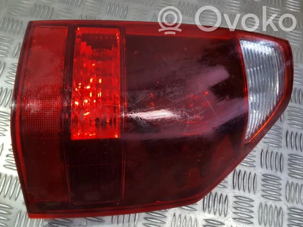 Mitsubishi Pajero Lampa tylna 