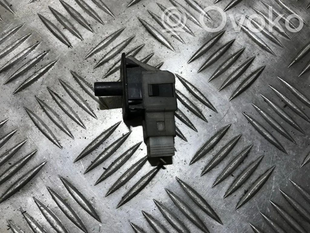 Mercedes-Benz E W211 Sensore portiera anteriore