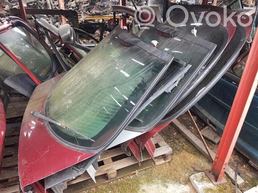Tailgate/trunk/boot lid   VYSNINIS,VYSNINIS