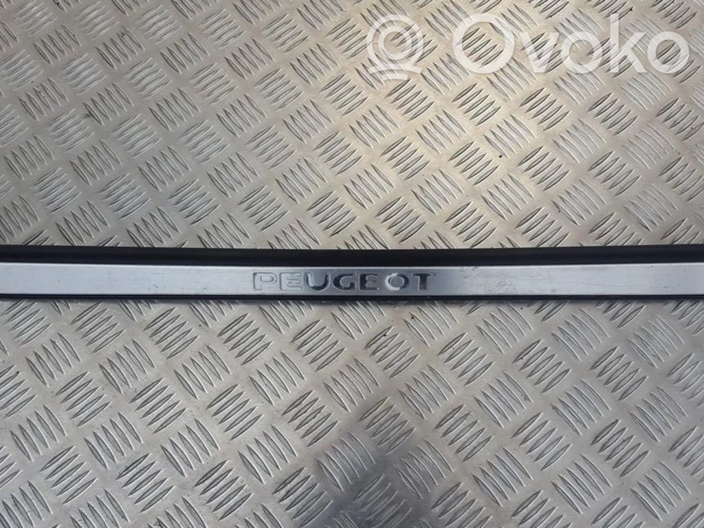 Peugeot 607 Copertura del rivestimento del sottoporta anteriore 
