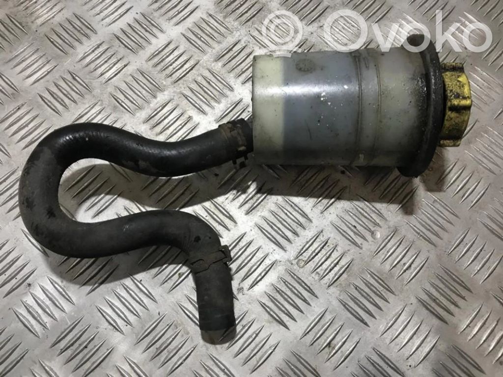 Ohjaustehostimen nestesäiliö   YC153R700AA,YC153R700AA,OFX500060,YC153R700AA,YC153R700AA