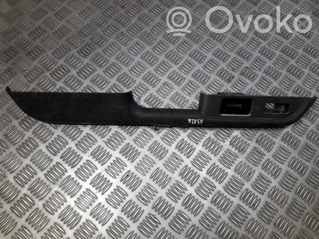 Nissan X-Trail T30 Ramă comutator geam ușă față