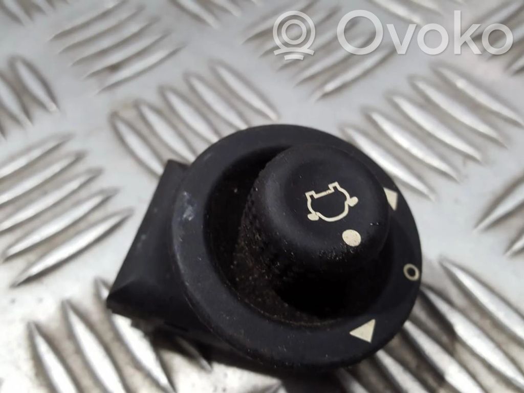 Interruptor del espejo lateral   93BG17B676,K808X,93BG17B676,K808X