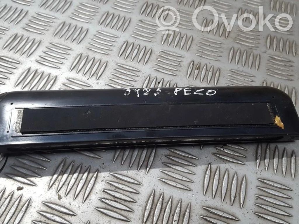 Peugeot 406 Kolmas/lisäjarruvalo 