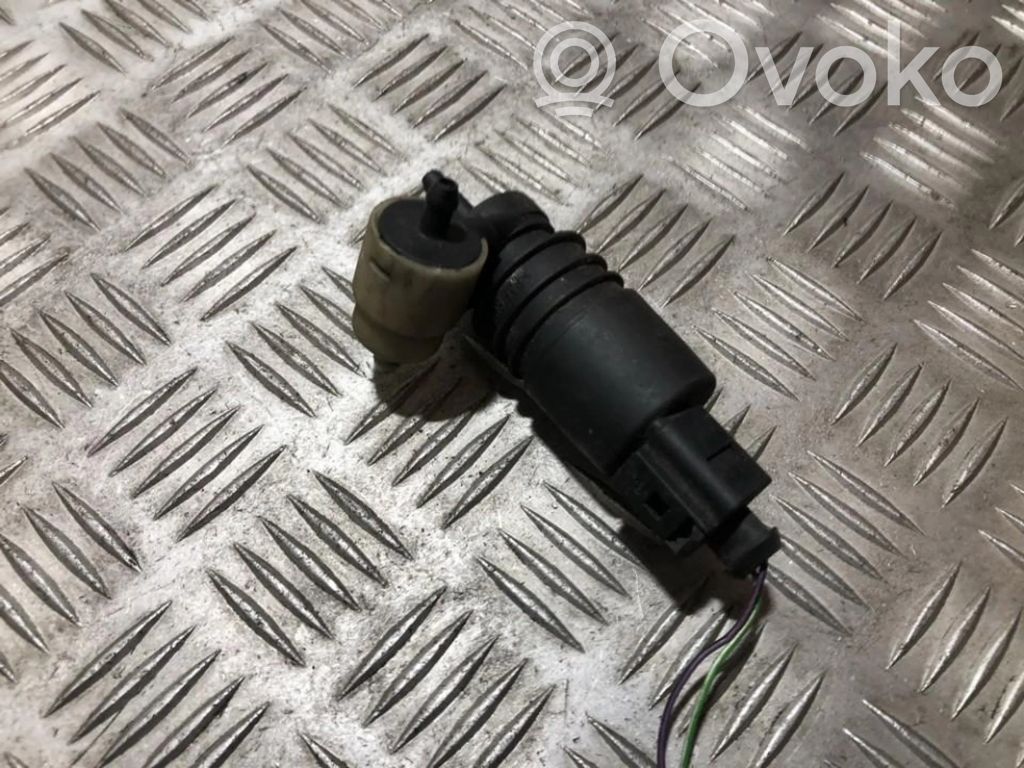 Pompă spălător parbriz   1J0973722,1J0973722