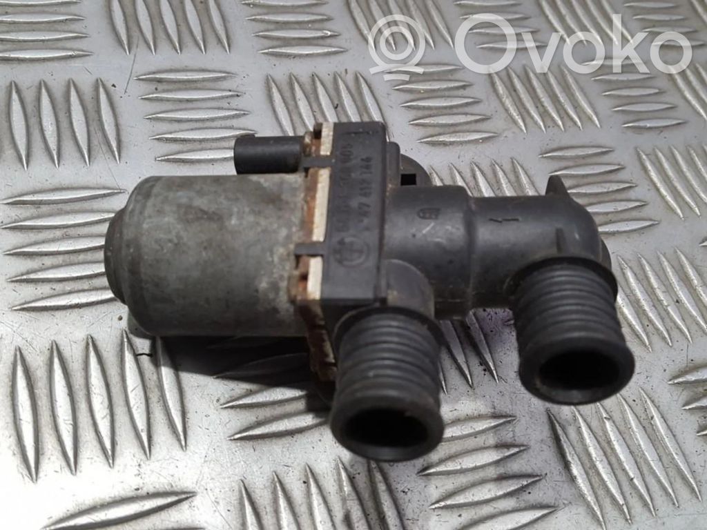 BMW X3 E83 Valvola di regolazione del liquido di raffreddamento e del riscaldatore