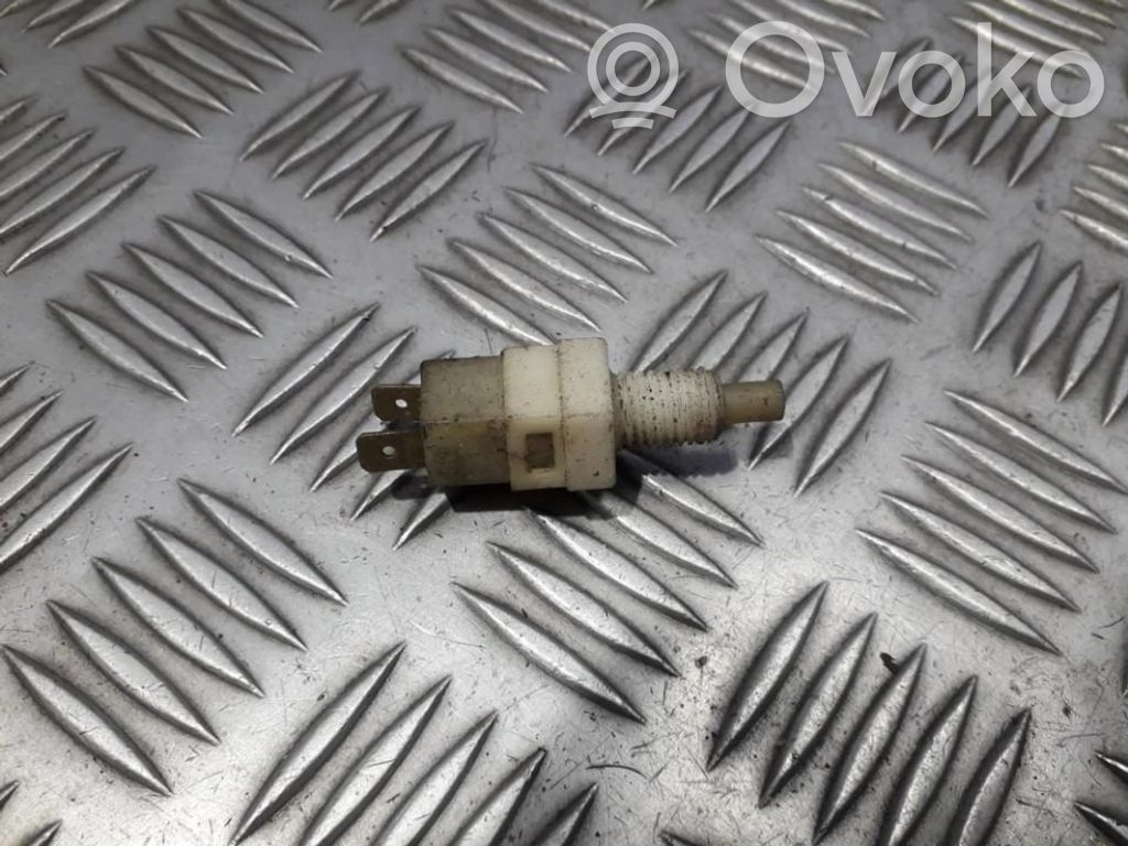 Opel Corsa B Interruptor sensor del pedal de freno 