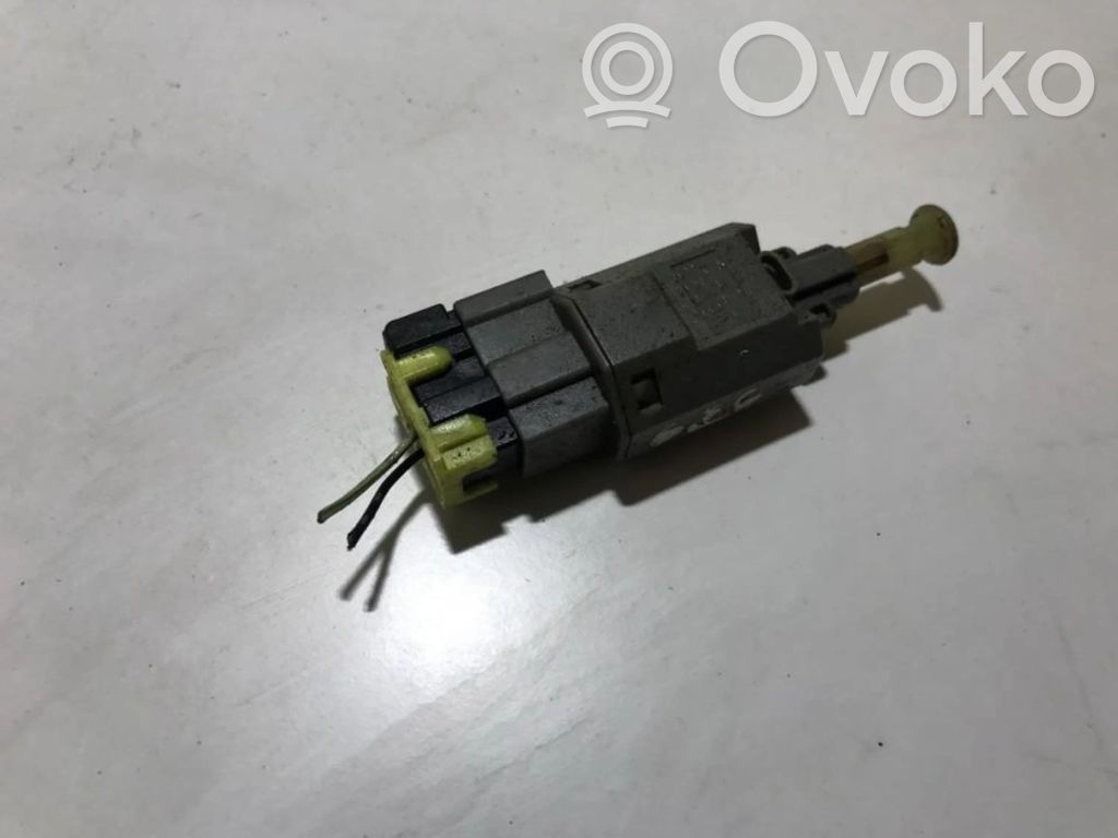 Interruptor sensor del pedal de freno   GA2C6649Y,GA2C6649Y