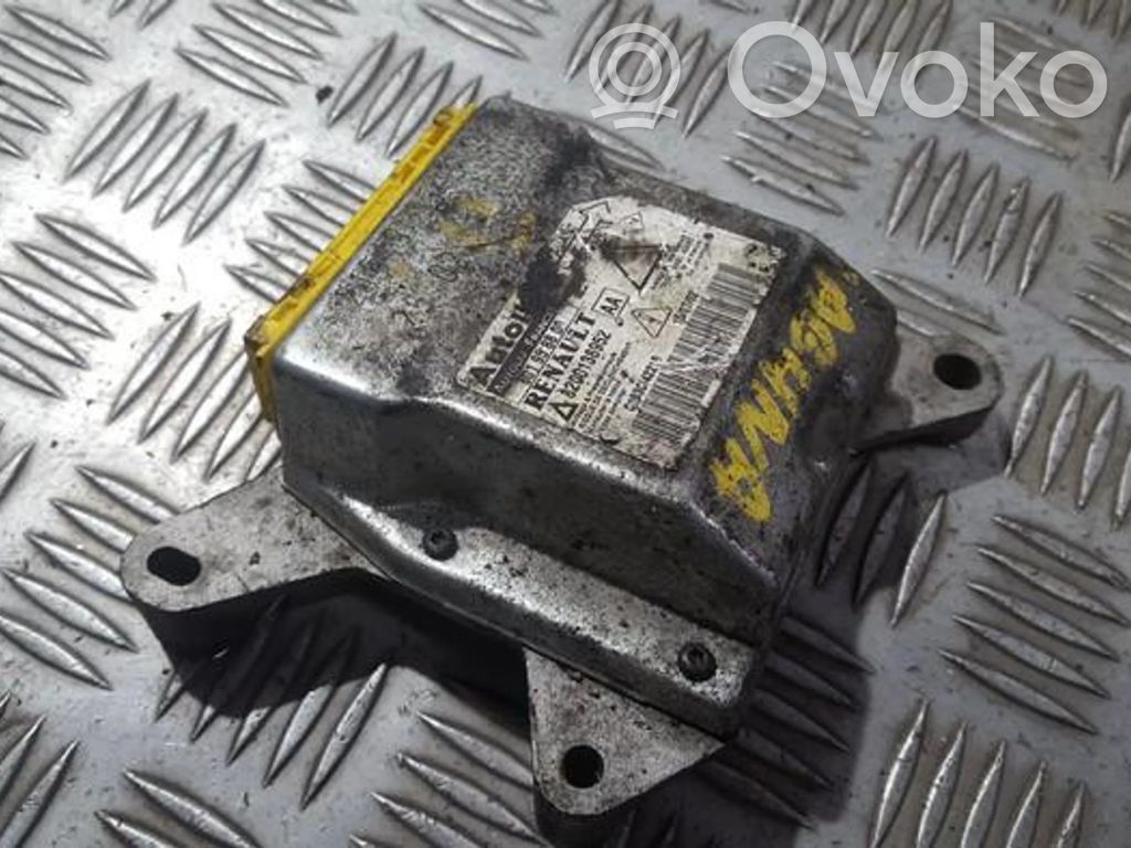 Renault Laguna II Unitate/modul de comandă airbaguri 