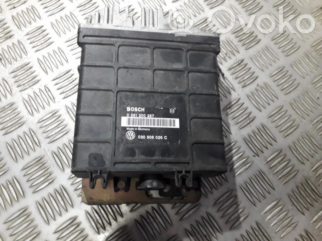 Volkswagen Golf III Unitate/modul de control motor 