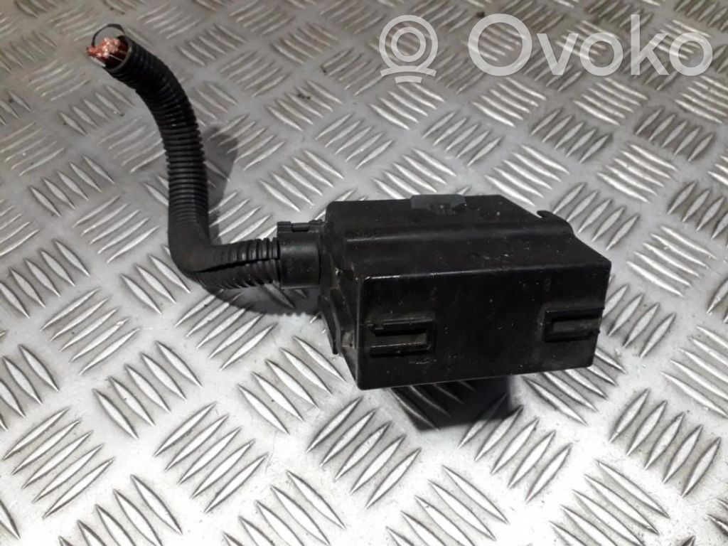 Opel Vectra B Boîte à fusibles