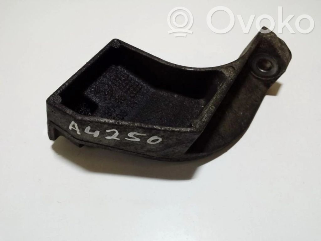 Fiat Stilo Supporto di montaggio del motore (usato) 