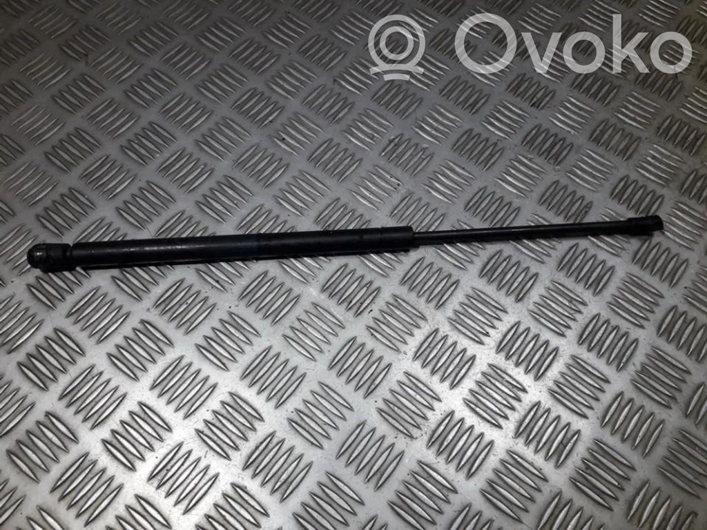 Toyota Corolla E120 E130 Vérin de capot arrière