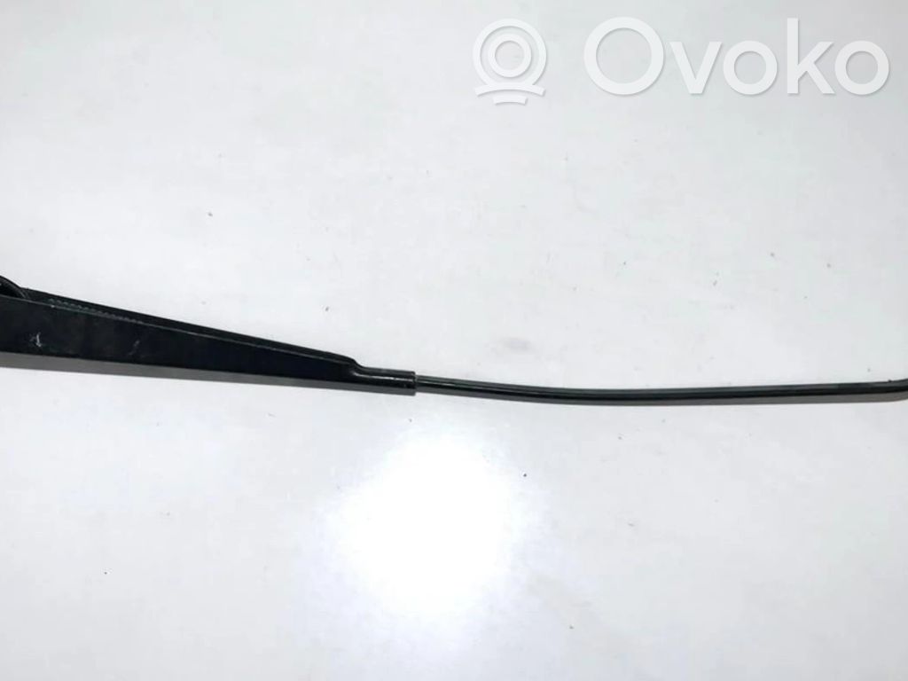 Ford Fiesta Front wiper blade arm 