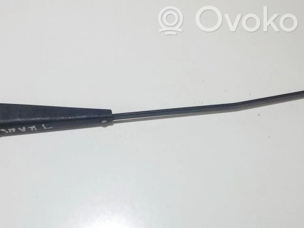 Brazo del limpiaparabrisas delantero   86VB17526,86VB17526