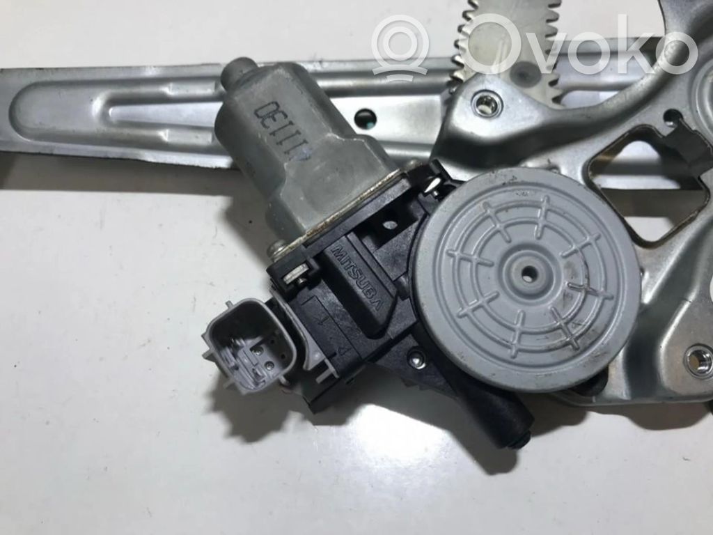 Nissan Juke I F15 Motorino alzacristalli della portiera posteriore 