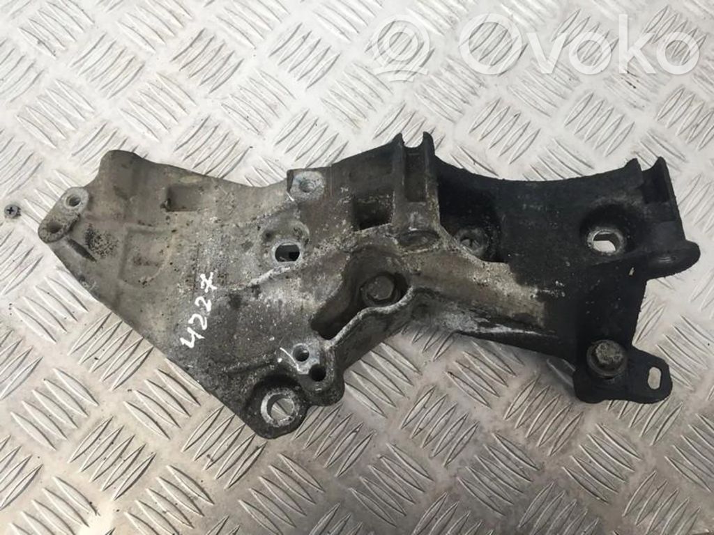 Renault Megane III Supporto di montaggio del motore (usato)