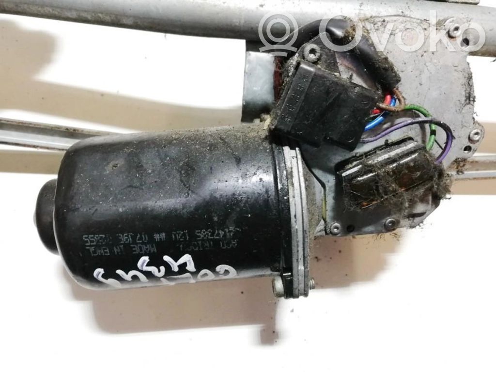 Volkswagen Golf IV Motor del limpiaparabrisas 