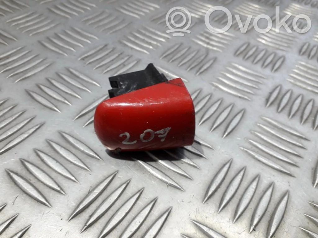 Peugeot 207 Tapa/cubierta de puerta de carga 