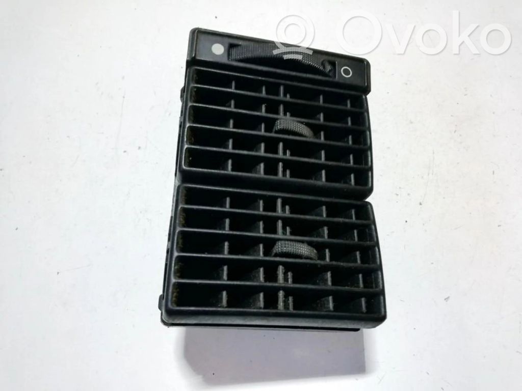 Rejilla de ventilación central del panel   8A1820902A,8A1820902A