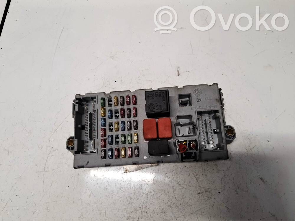 Fiat Punto (188) Set scatola dei fusibili 