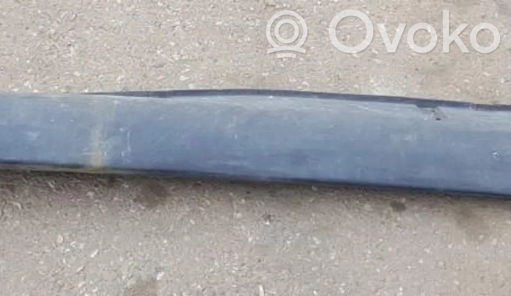 Opel Omega B2 Listón 